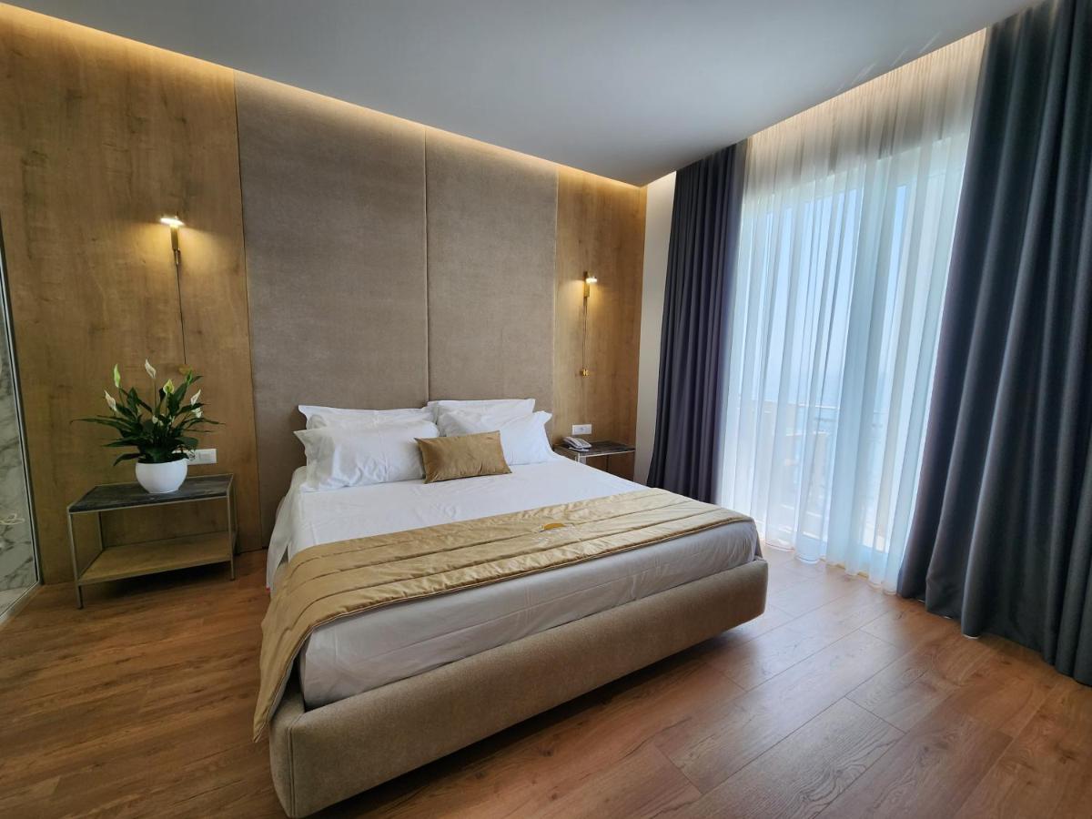Hotel Gold Avlonya Dış mekan fotoğraf