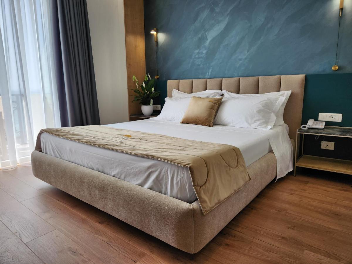 Hotel Gold Avlonya Dış mekan fotoğraf