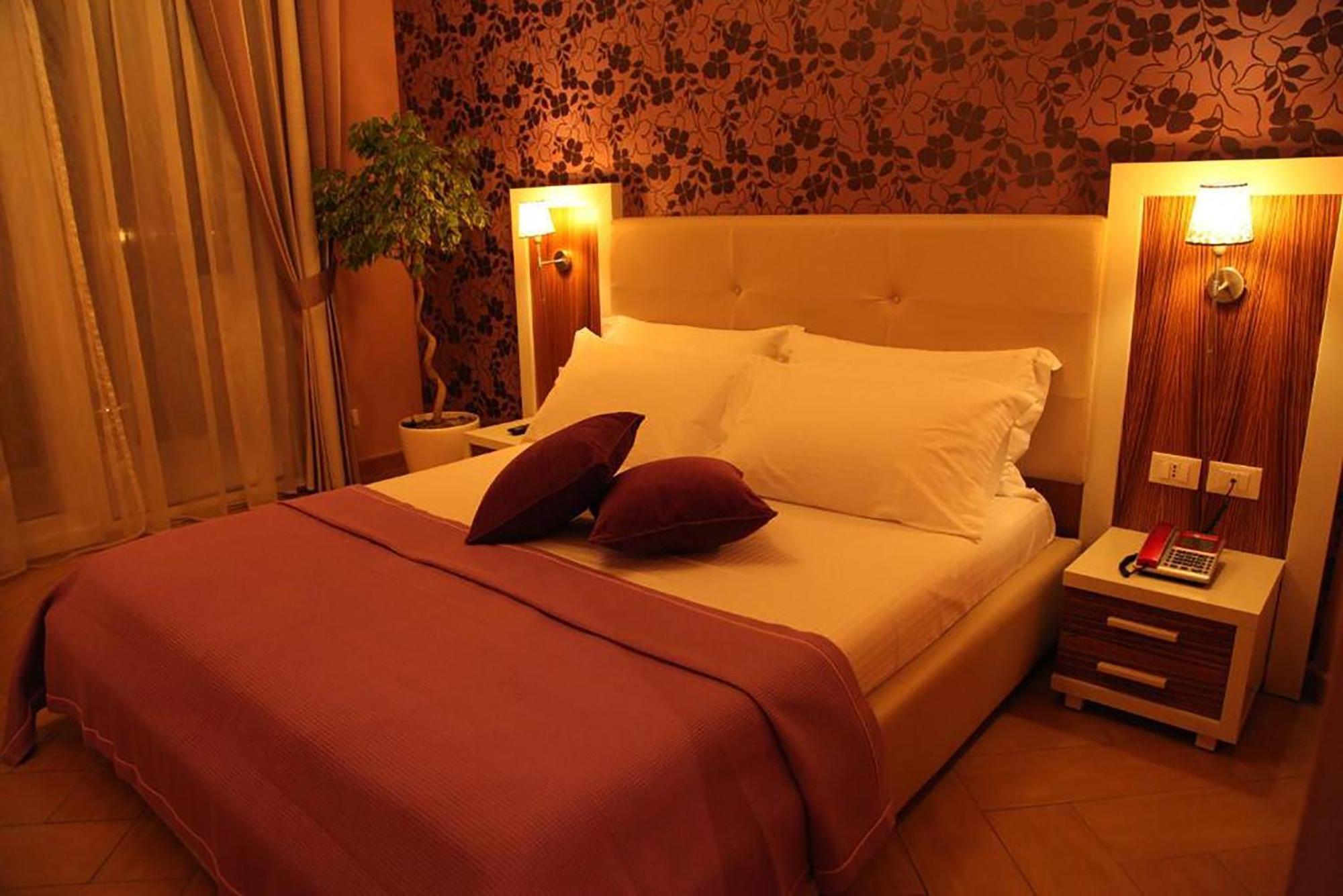 Hotel Gold Avlonya Dış mekan fotoğraf
