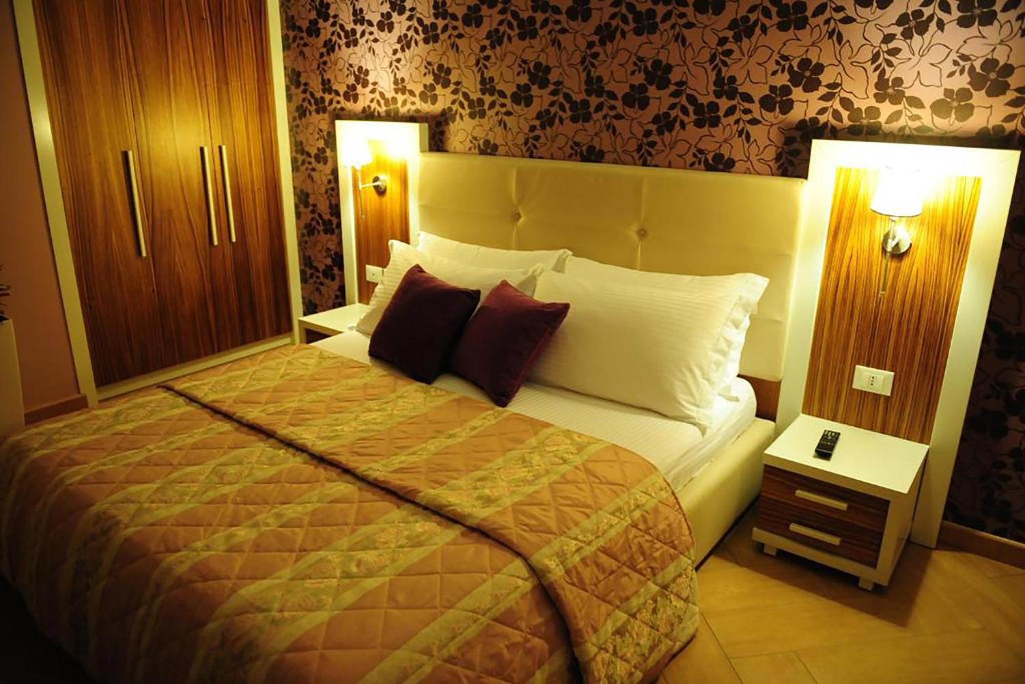 Hotel Gold Avlonya Dış mekan fotoğraf