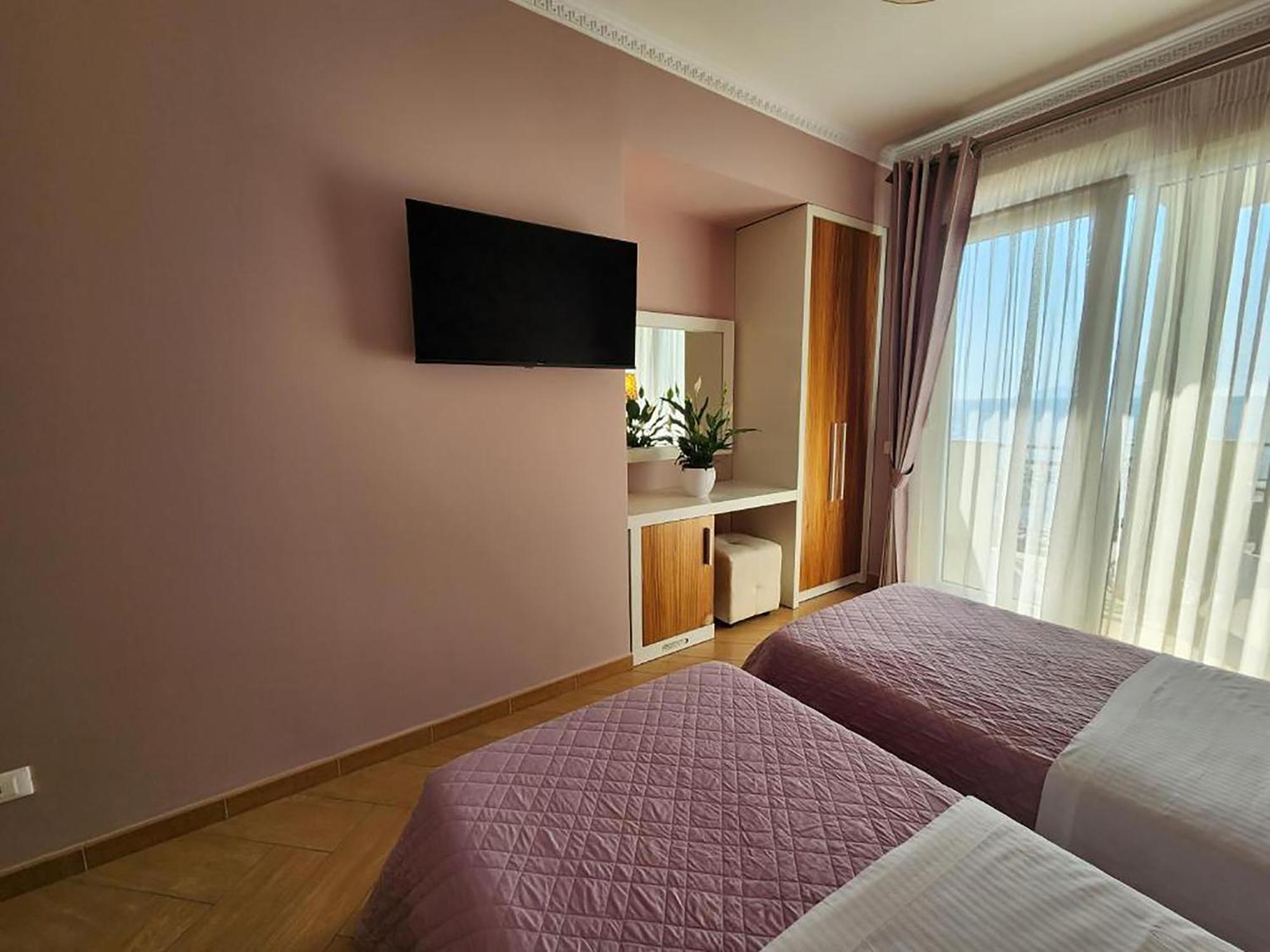 Hotel Gold Avlonya Dış mekan fotoğraf